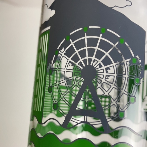 Seattle Glass Bottles Space Needle Collectable Decor Grunge Hipster Souvenir - Picture 9 of 16